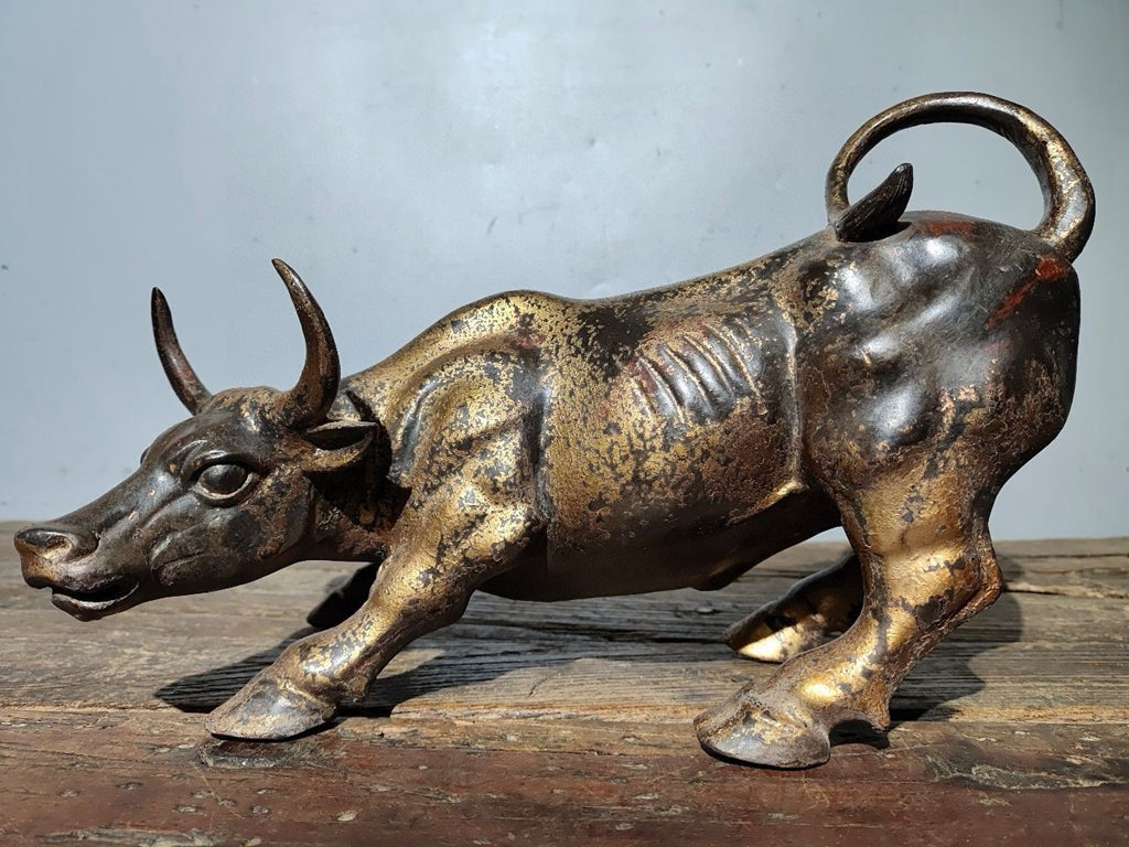 Pure copper bullish and soaring ornaments