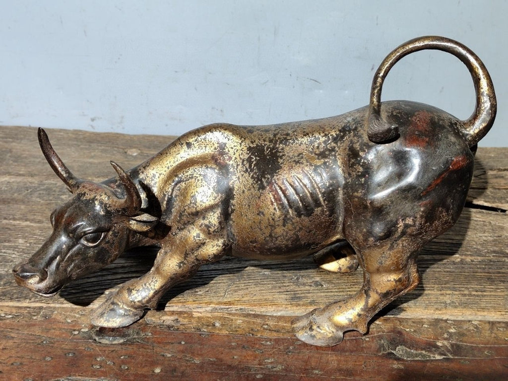 Pure copper bullish and soaring ornaments