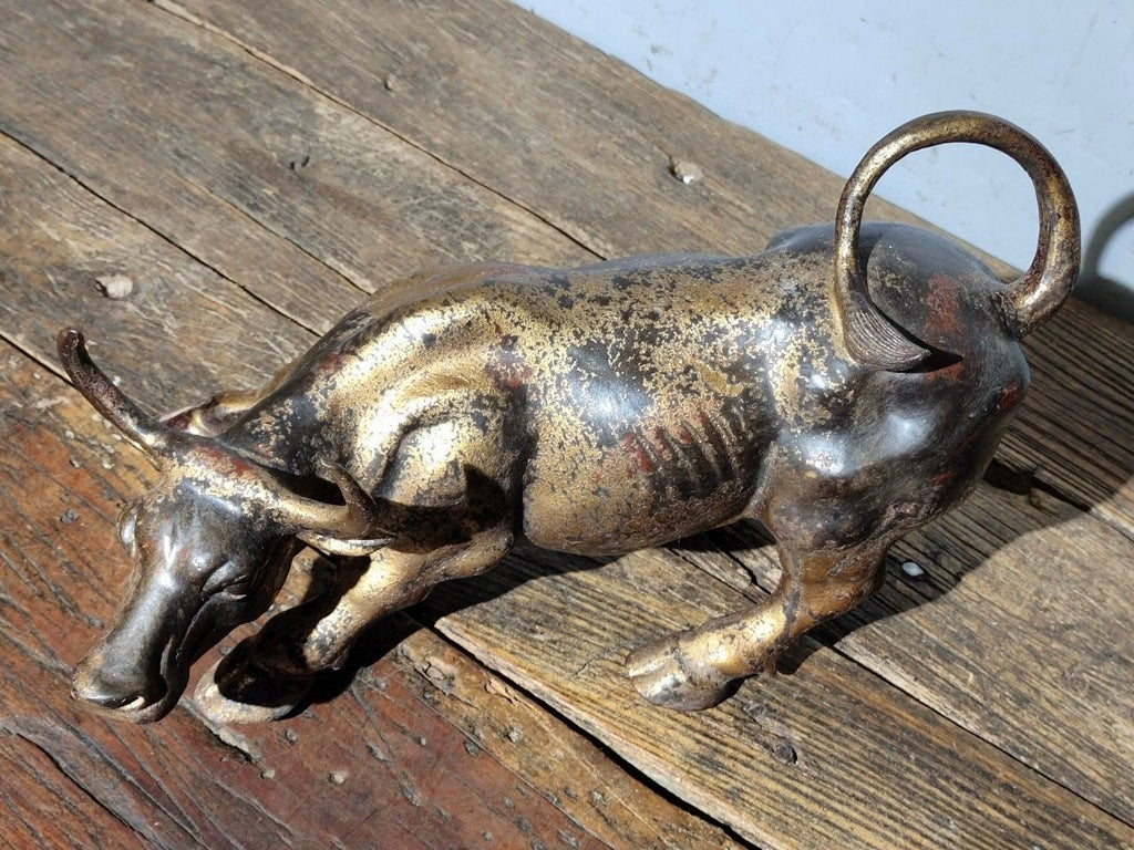 Pure copper bullish and soaring ornaments