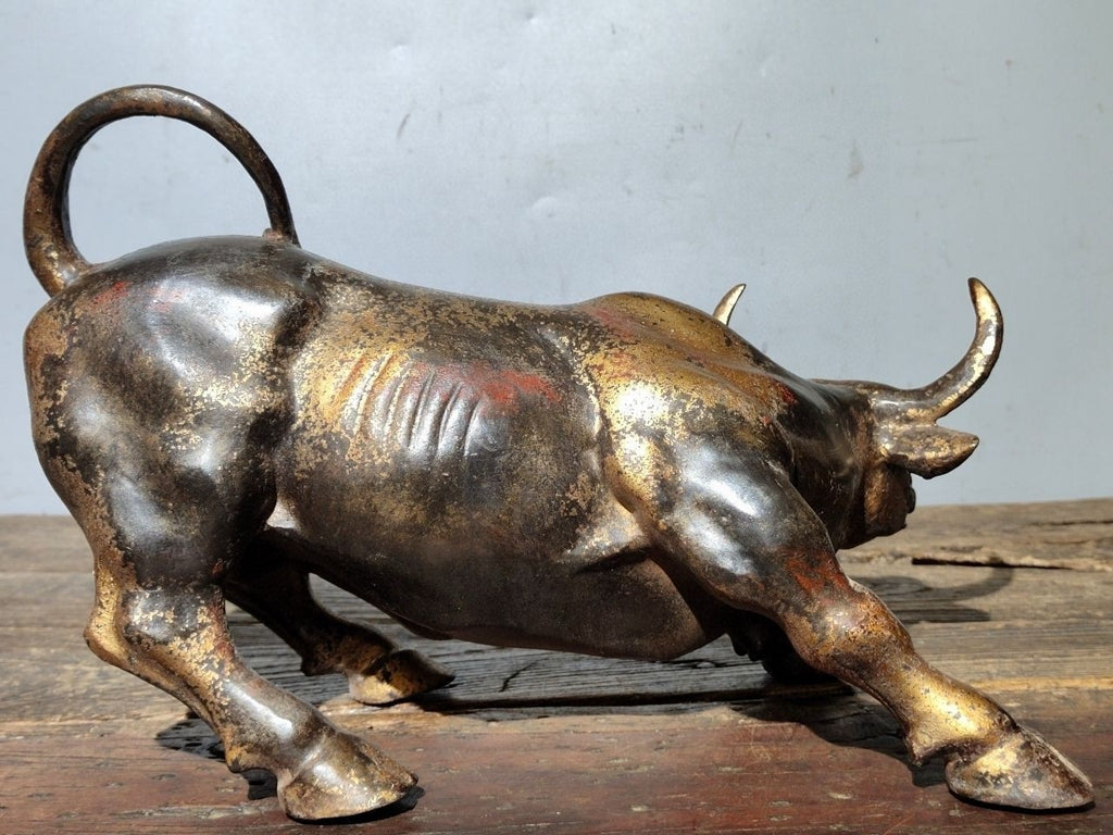 Pure copper bullish and soaring ornaments