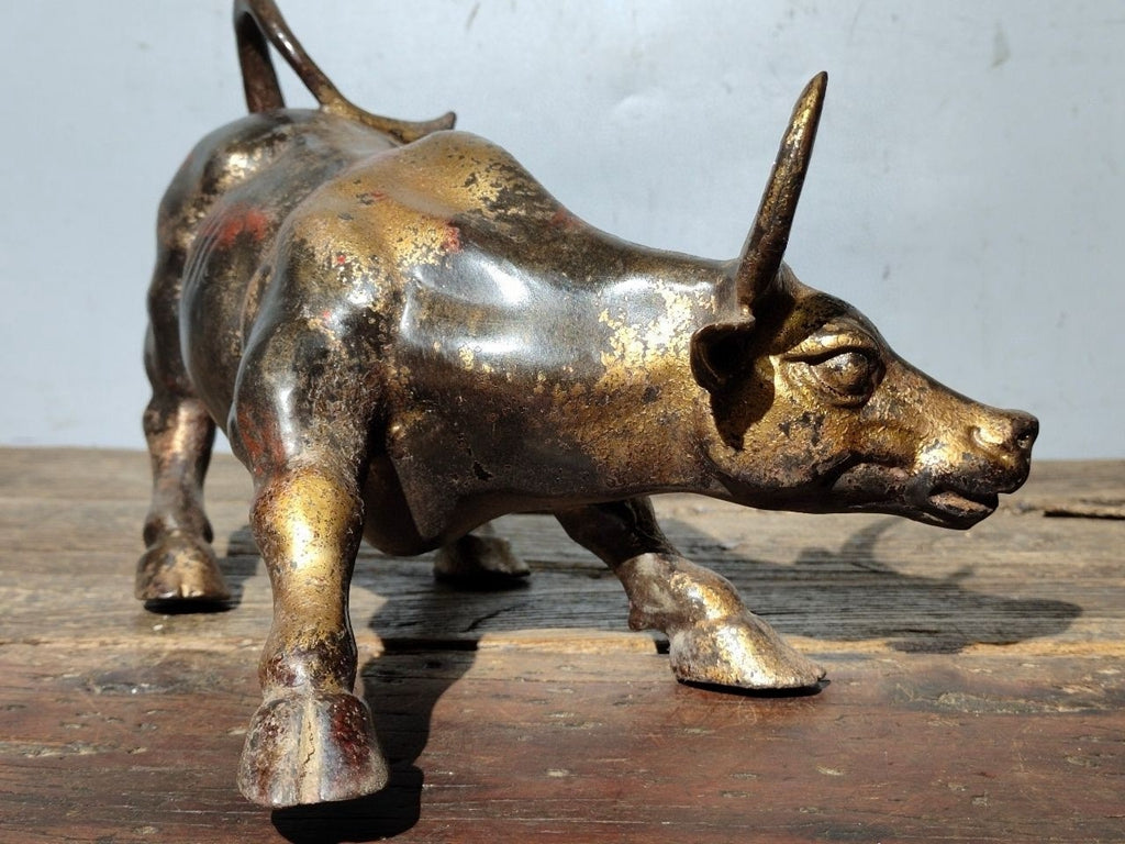 Pure copper bullish and soaring ornaments