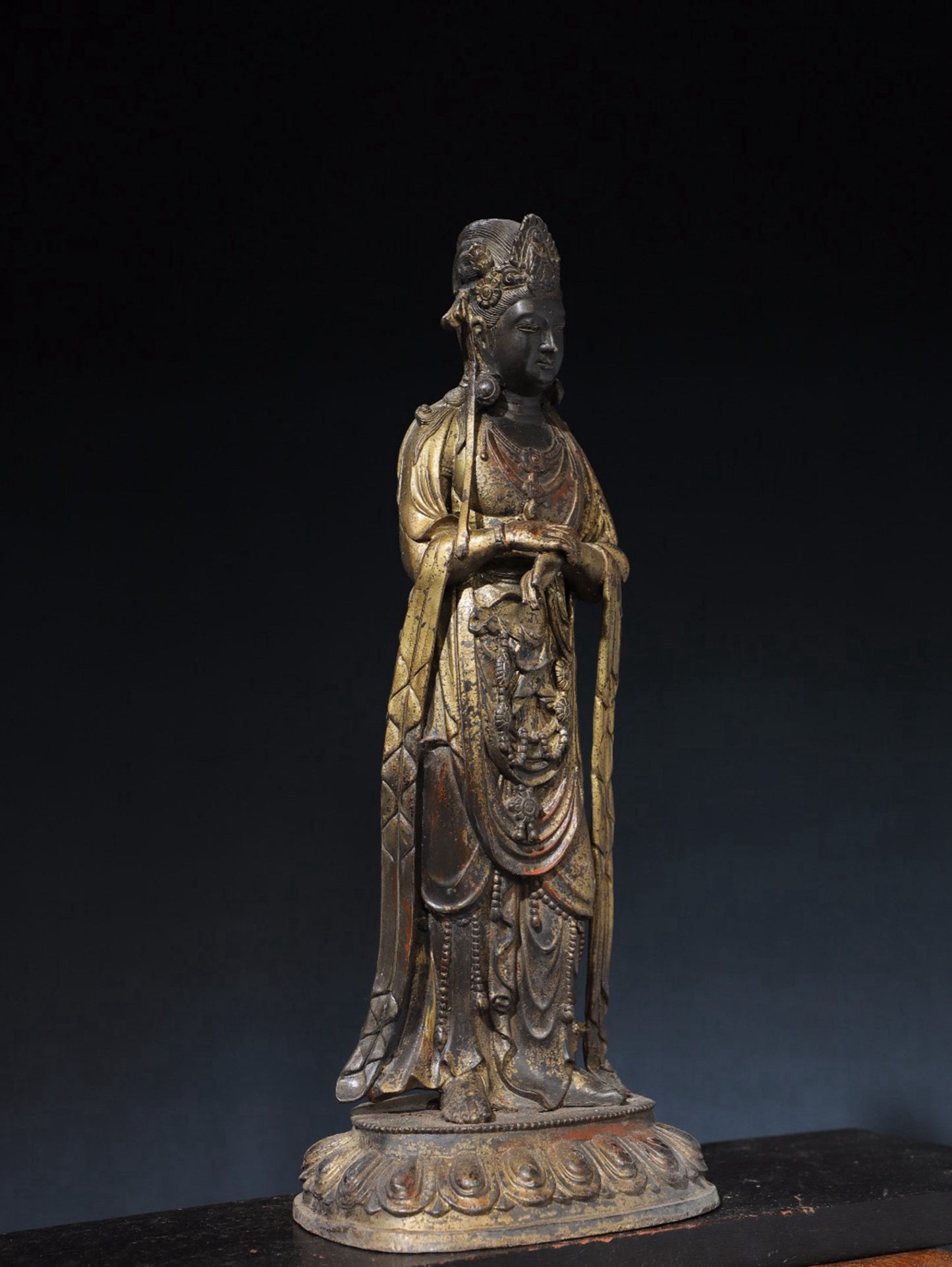Chinese antique pure copper Guanyin Buddha statue