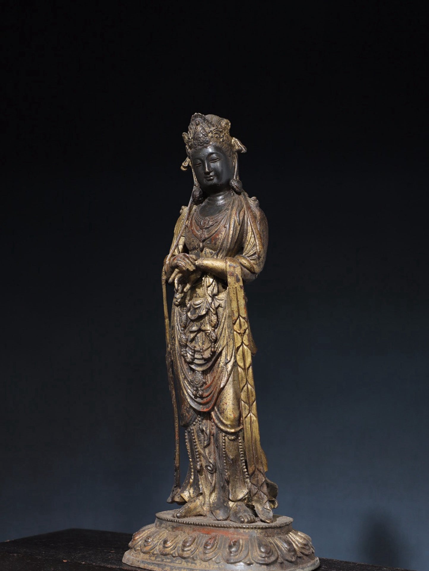 Chinese antique pure copper Guanyin Buddha statue