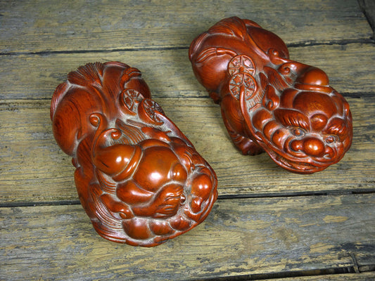 A pair of Chinese antique pear wood carvings attracting wealth and treasures, Pixiu