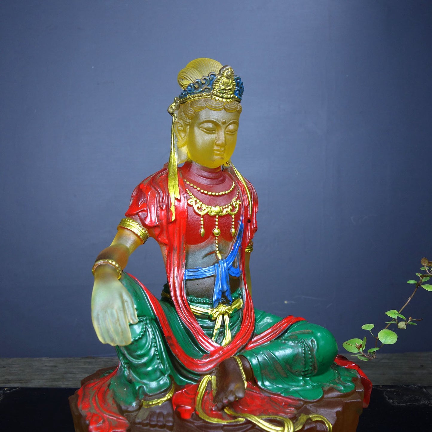 Chinese antique glass Buddha statue of Guanyin Bodhisattva