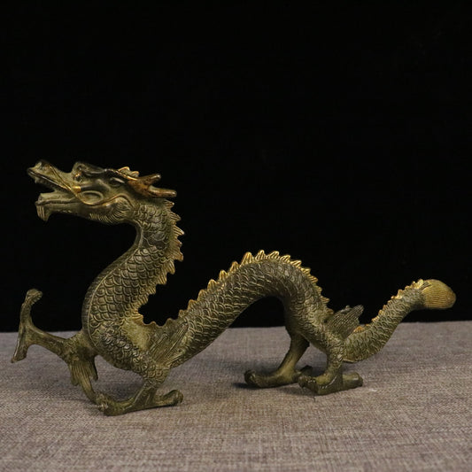 Chinese antique pure copper climbing dragon, a green dragon