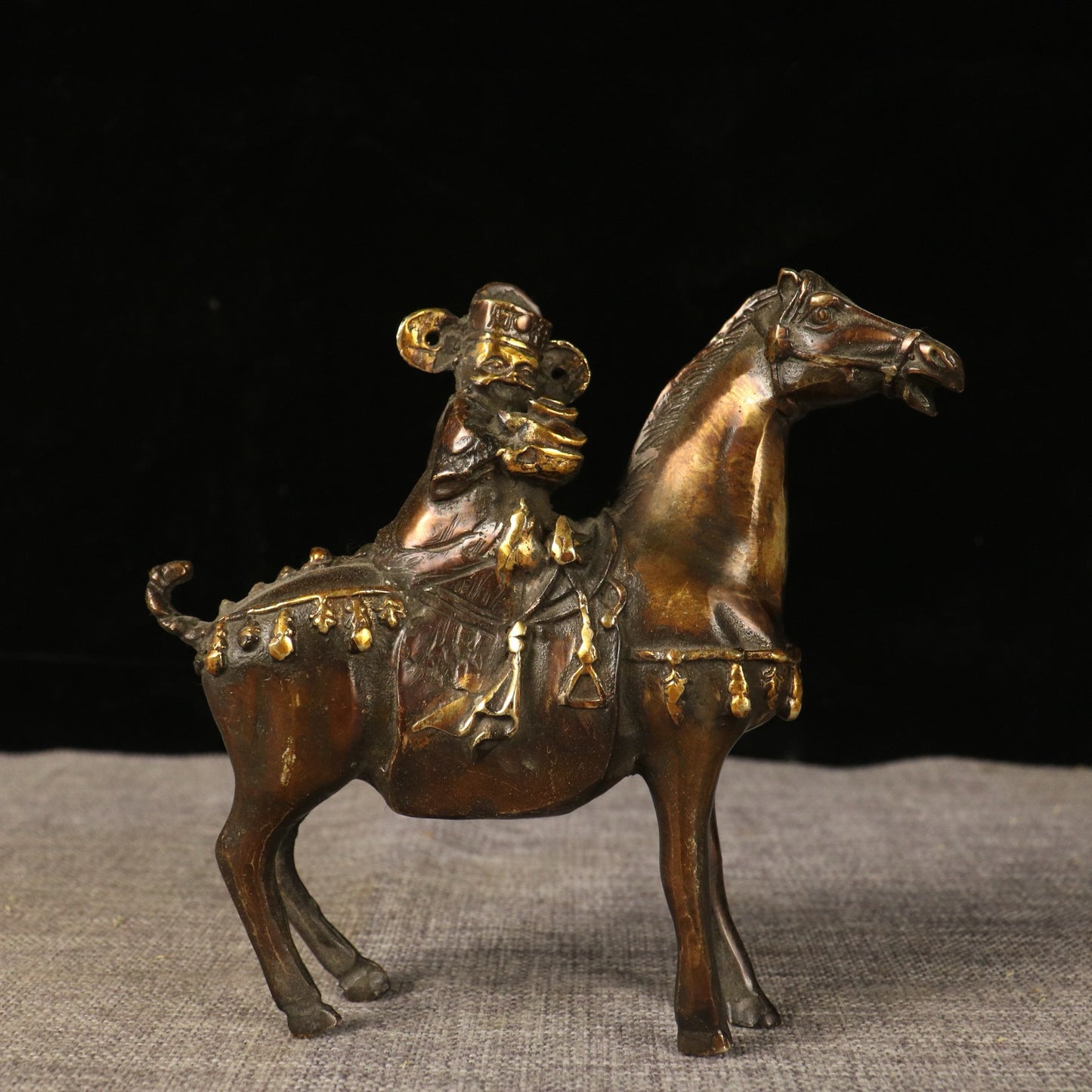 Chinese antique pure copper will soon become rich