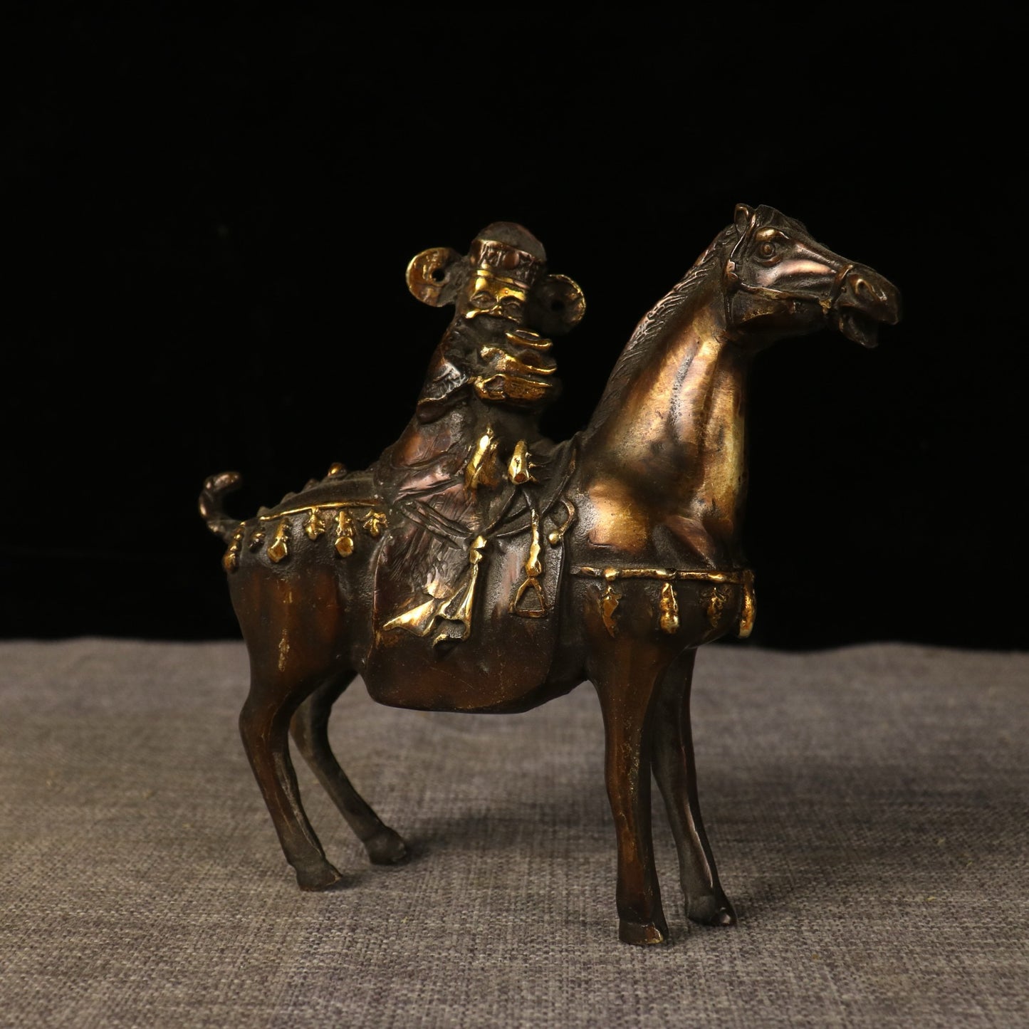 Chinese antique pure copper will soon become rich