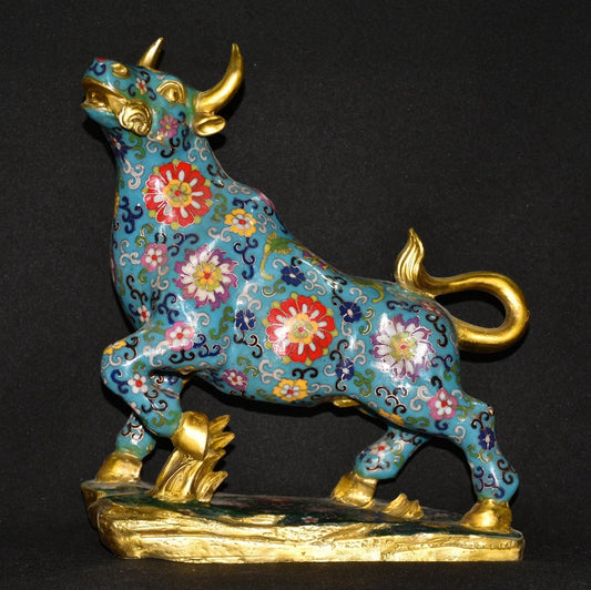 Pure copper cloisonn é blue cow ornament