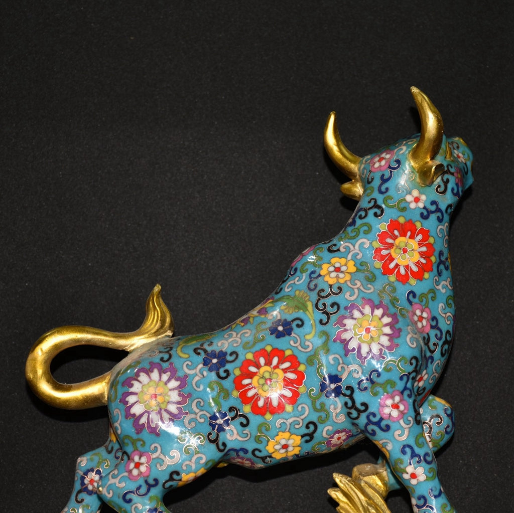 Pure copper cloisonn é blue cow ornament