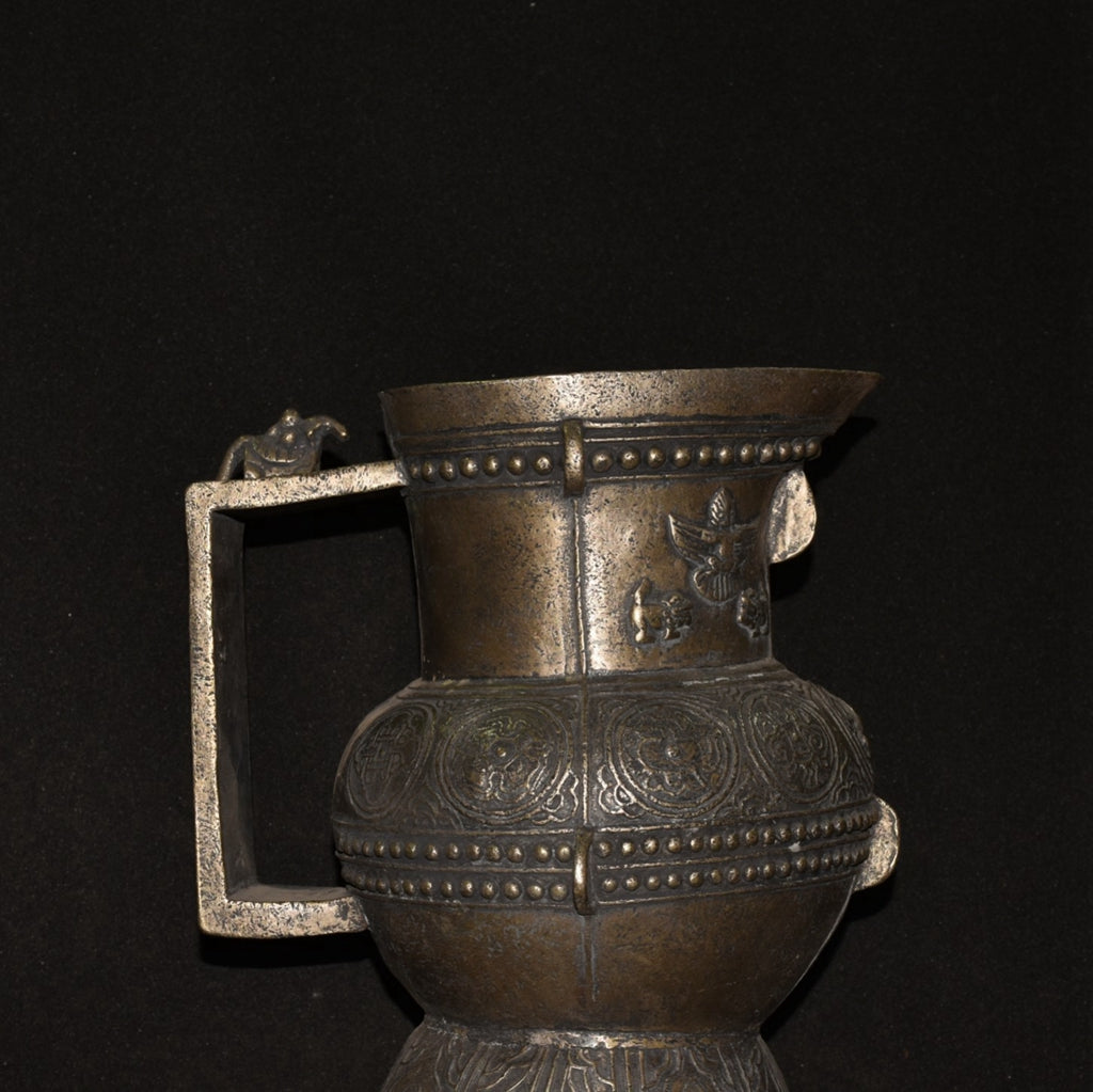 Pure white copper beast statue large wine pot ornament
