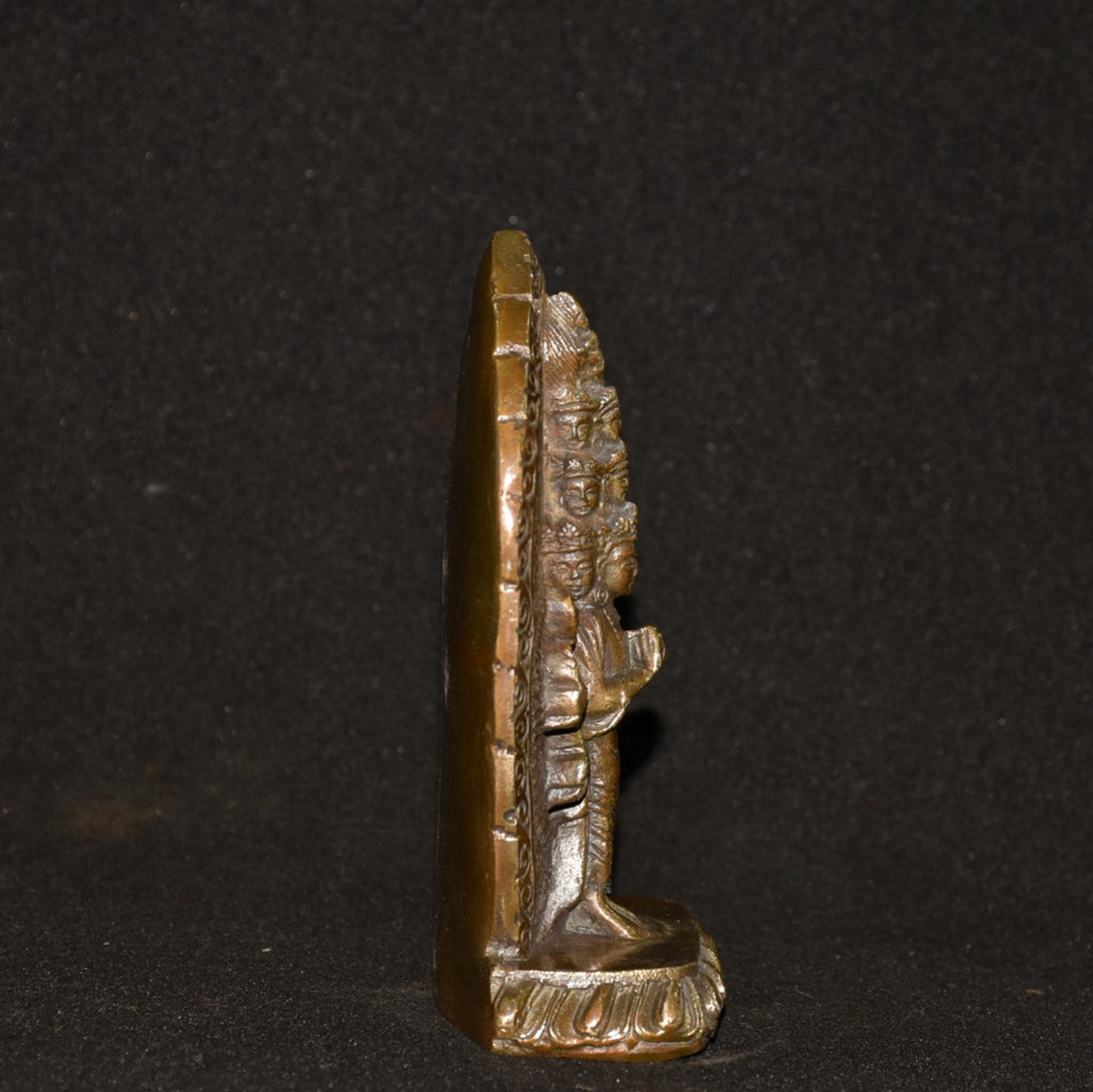 Pure copper imitation purple copper station thousand handed Guanyin ornaments