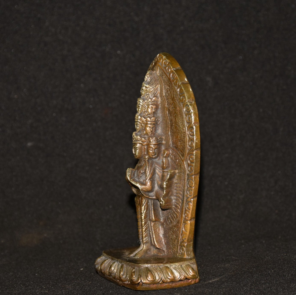Pure copper imitation purple copper station thousand handed Guanyin ornaments