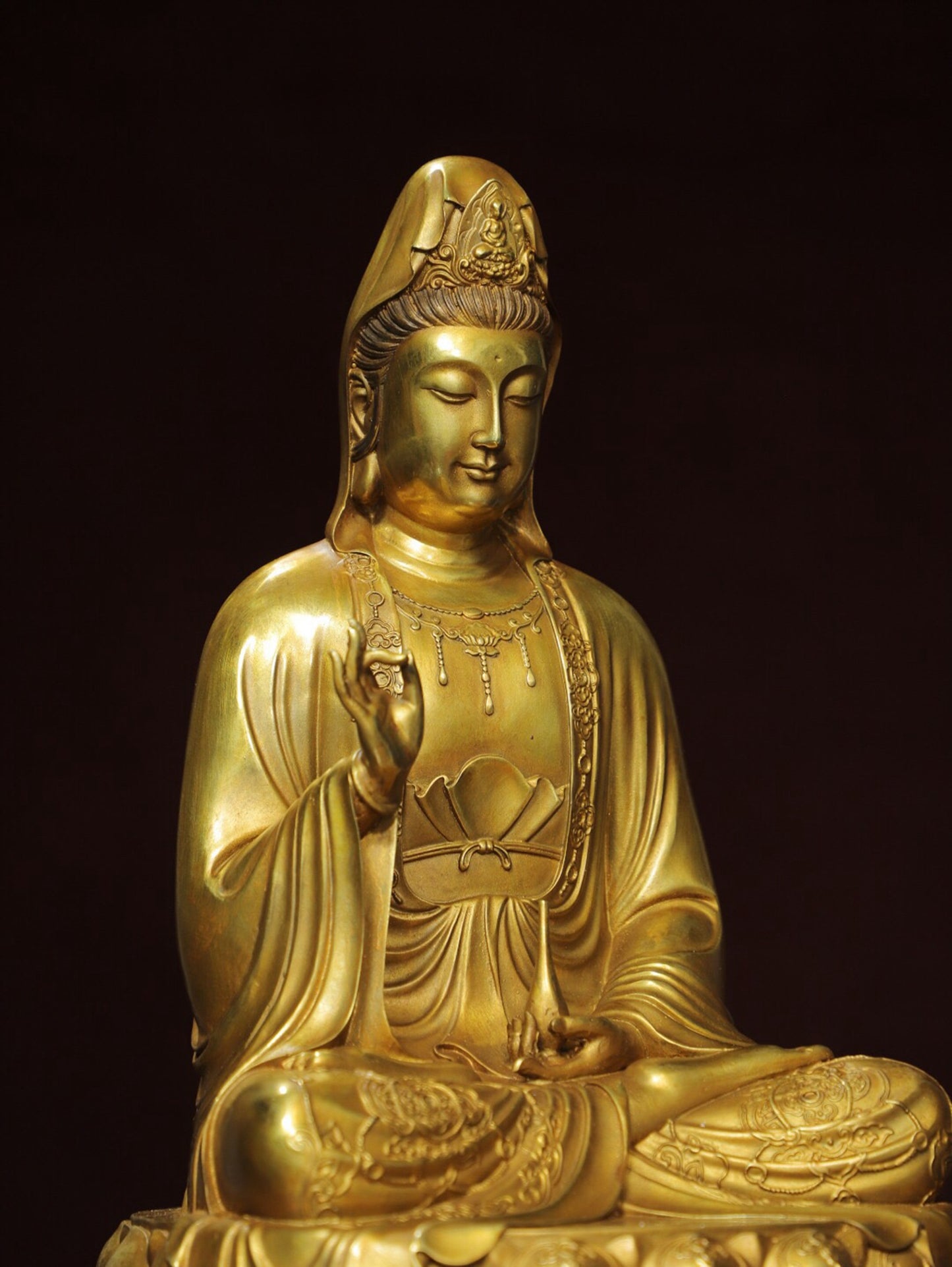 Chinese antique pure copper statue of Guanyin Buddha