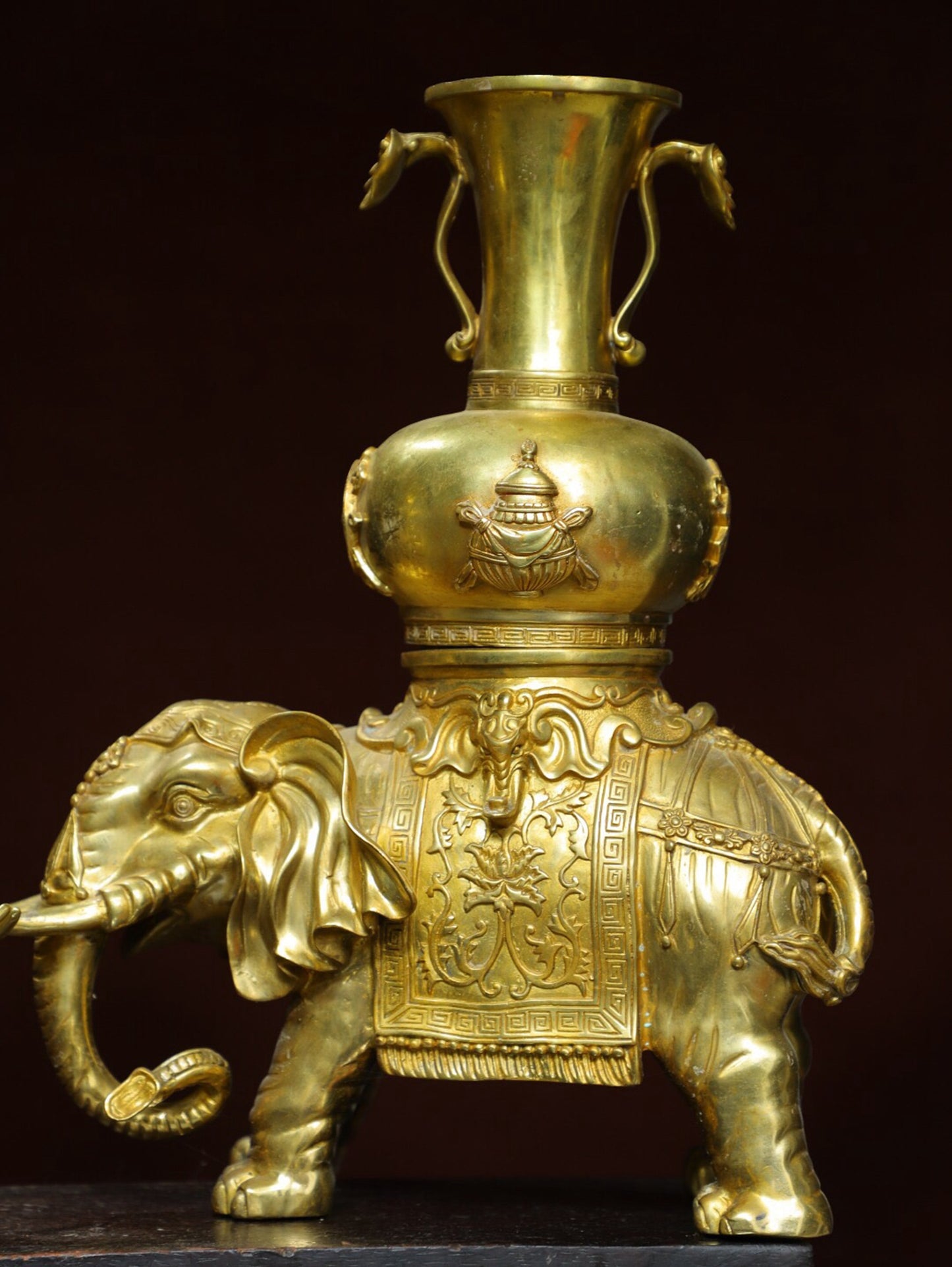 Chinese antique pure copper [Taiping Elephant Bottle] ornament pair
