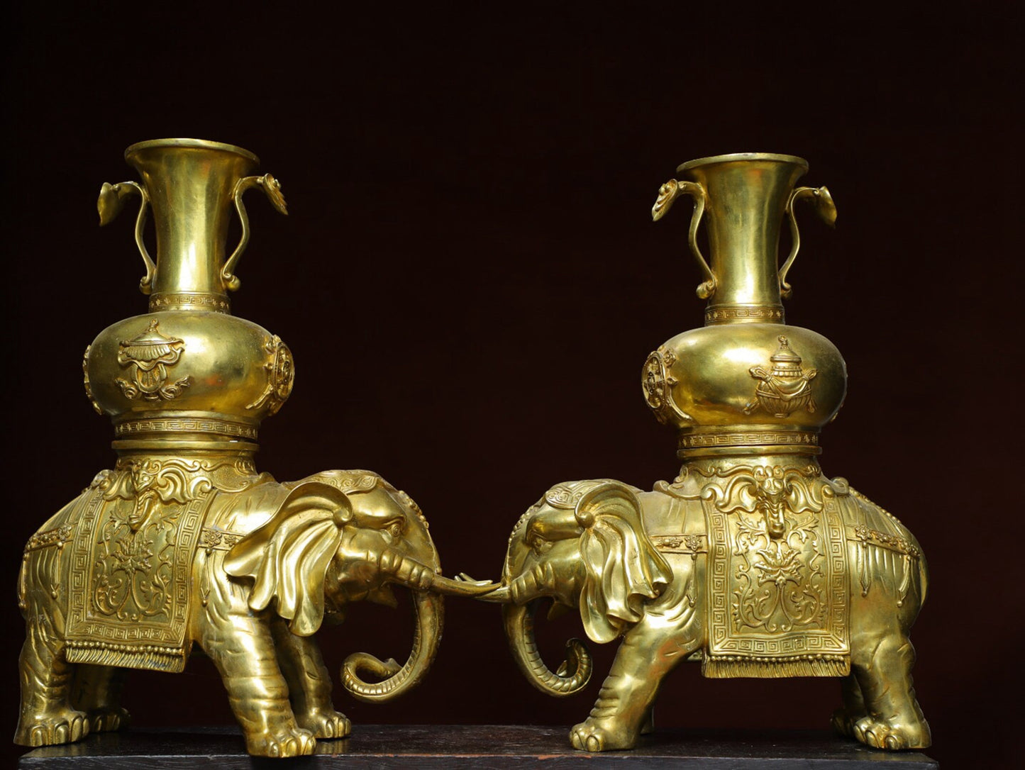 Chinese antique pure copper [Taiping Elephant Bottle] ornament pair