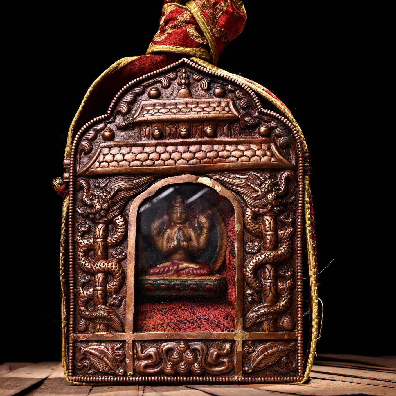 Chinese antique pure copper high relief carved Shakyamuni Buddha Gawu box