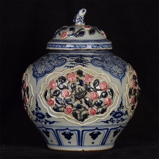 Chinese antique blue and white glazed red pinched flower covered jar