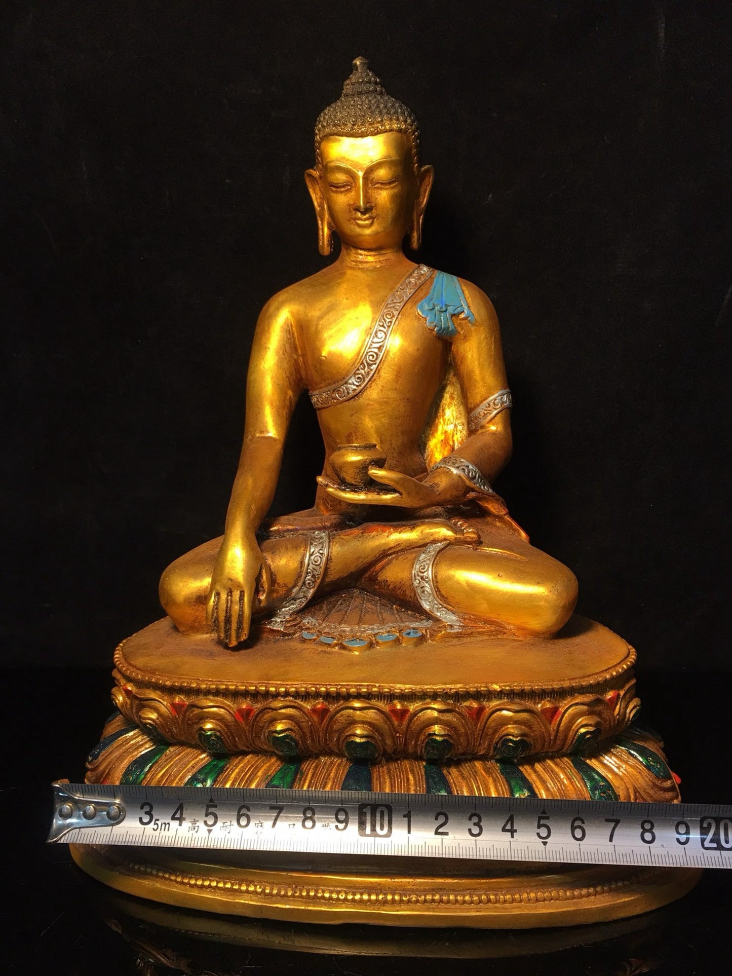 Chinese antique pure copper statue of Shakyamuni Buddha