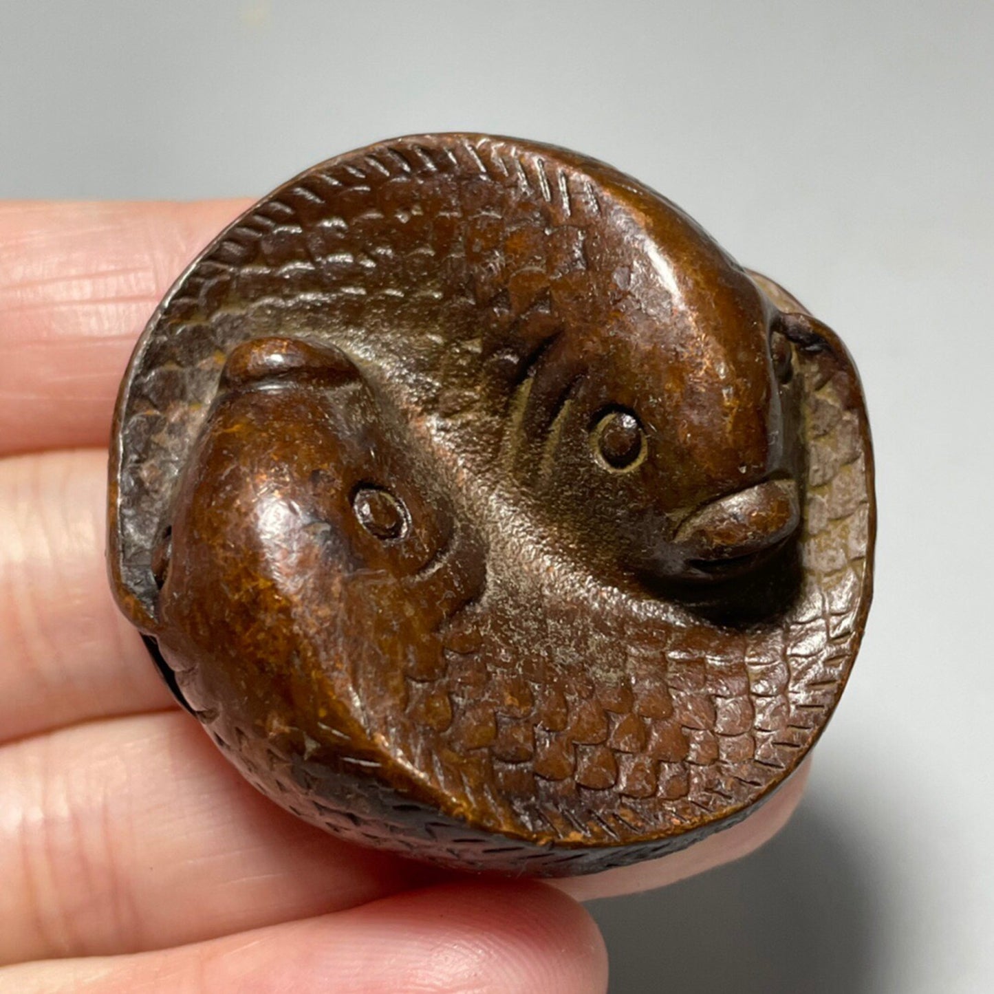 Chinese antique pure copper Pisces paperweight