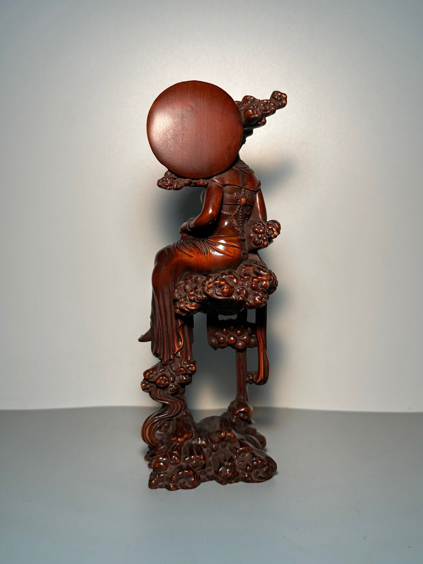 Chinese antique boxwood carving with exquisite craftsmanship, depicting Chang'e flying to the moon