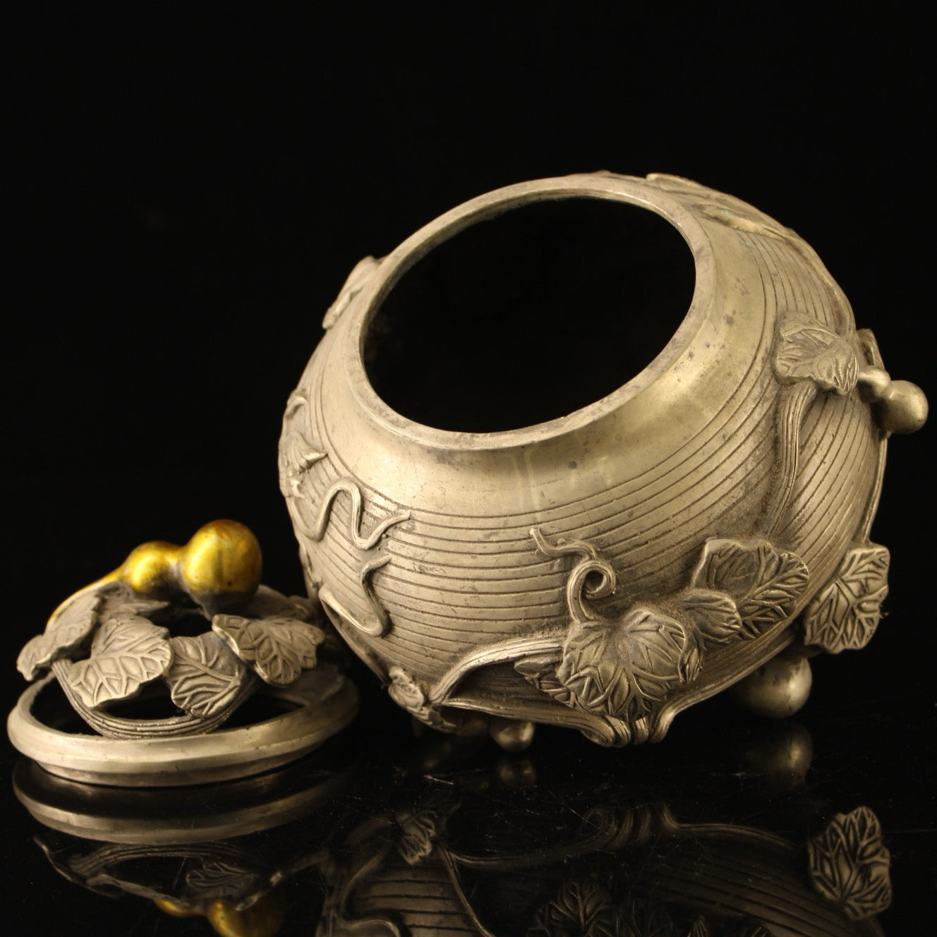 Chinese antique pure copper gourd incense burner