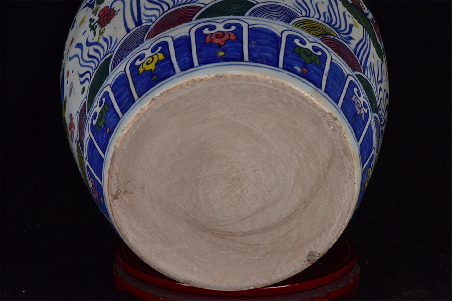 Chinese antique blue and white fish and algae patterned tank