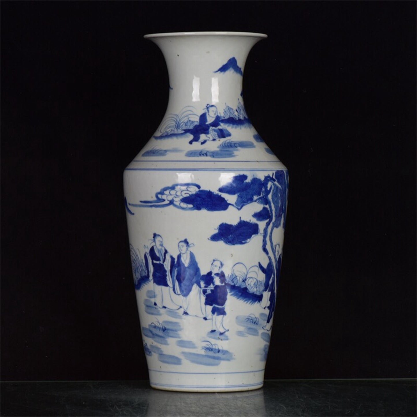 Chinese antique blue and white landscape pattern folding shoulder bottle