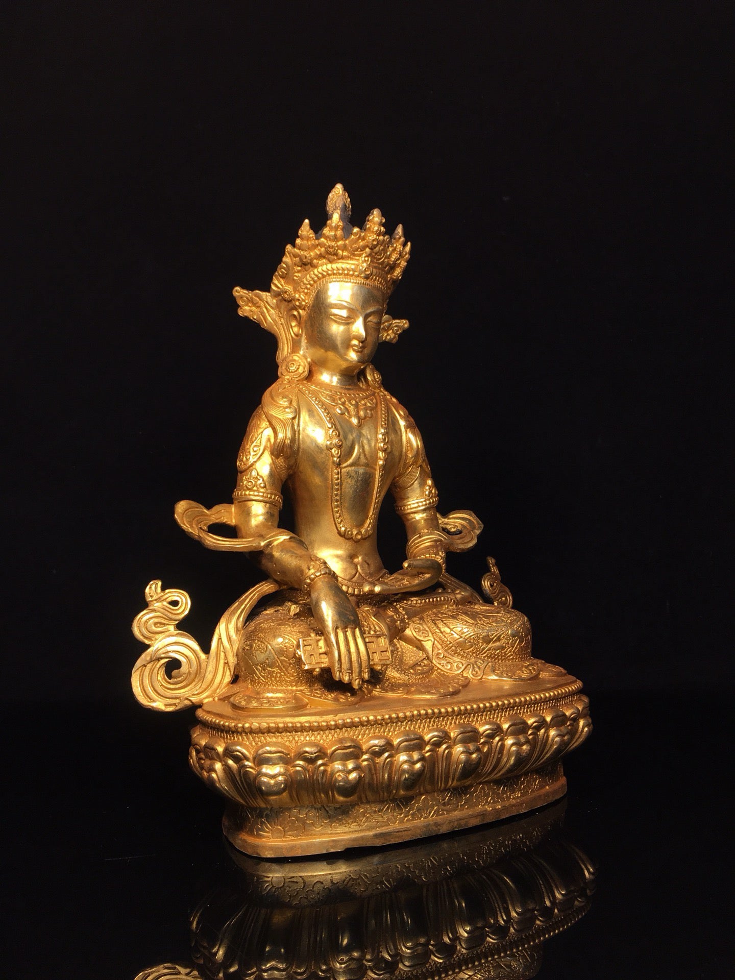 Chinese antique pure copper statue of Tara Bodhisattva