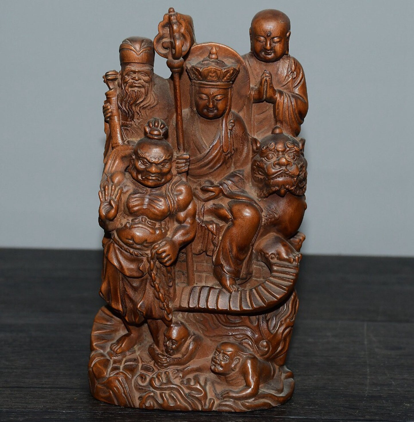 Chinese antique boxwood carvings of earth hidden bodhisattva ornaments