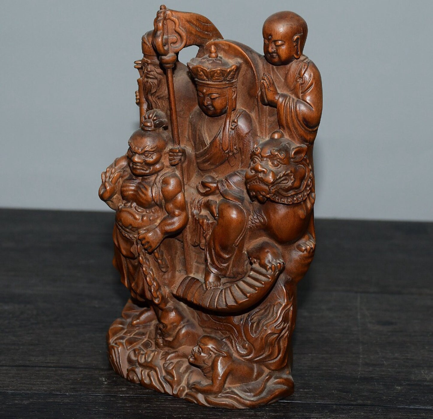 Chinese antique boxwood carvings of earth hidden bodhisattva ornaments