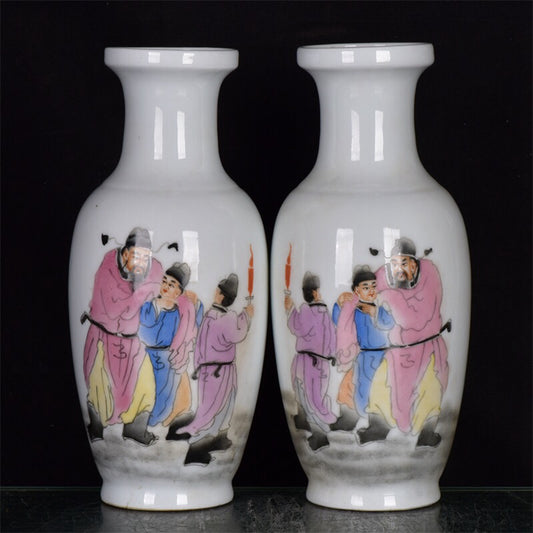 Chinese antique Taibai drunken patterned bottle with a rim
