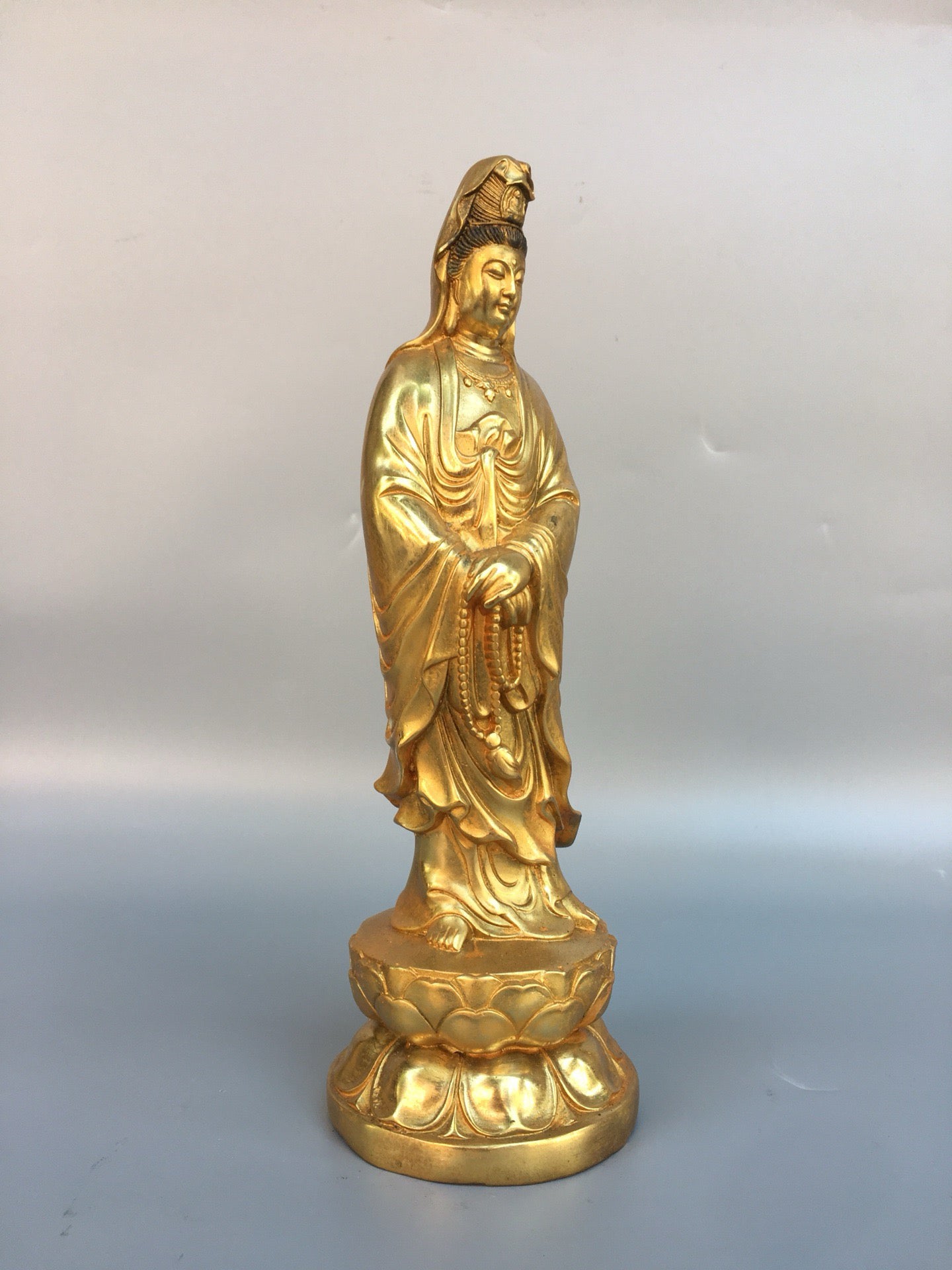 Chinese antique pure copper statue of Guanyin Bodhisattva