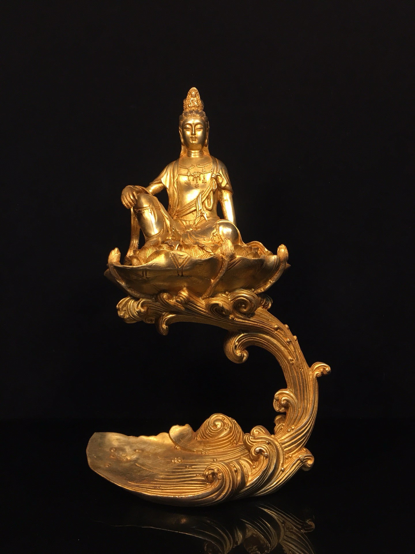 Chinese antique pure copper statue of Avalokitesvara Bodhisattva