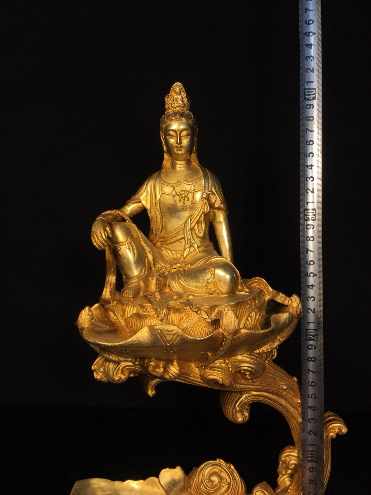Chinese antique pure copper statue of Avalokitesvara Bodhisattva