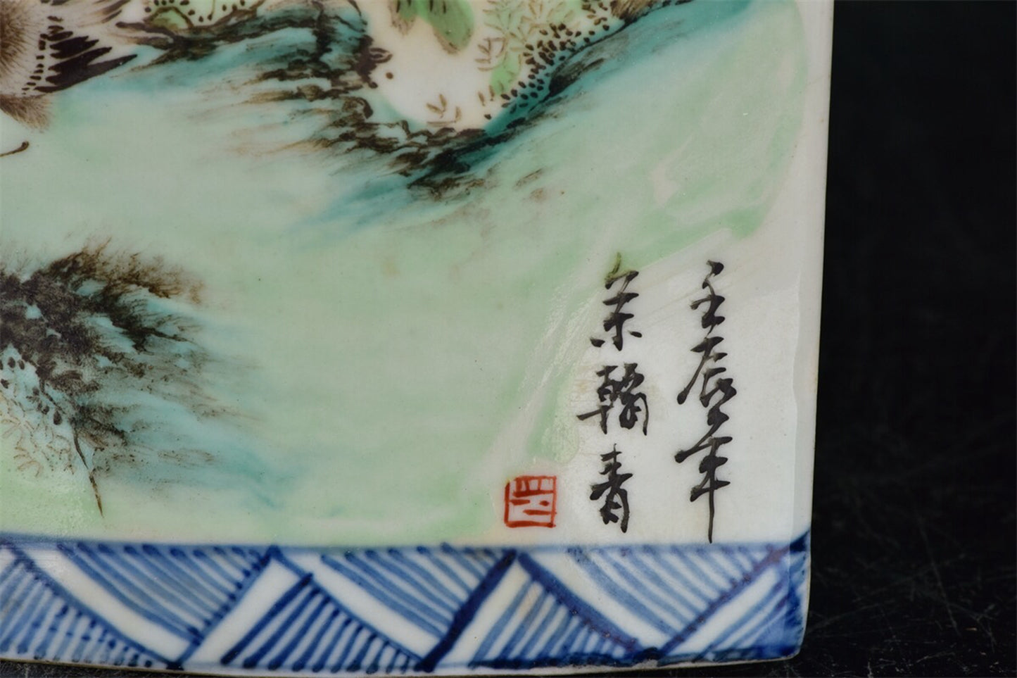 Chinese antique blue painted flower and bird pattern pen holder