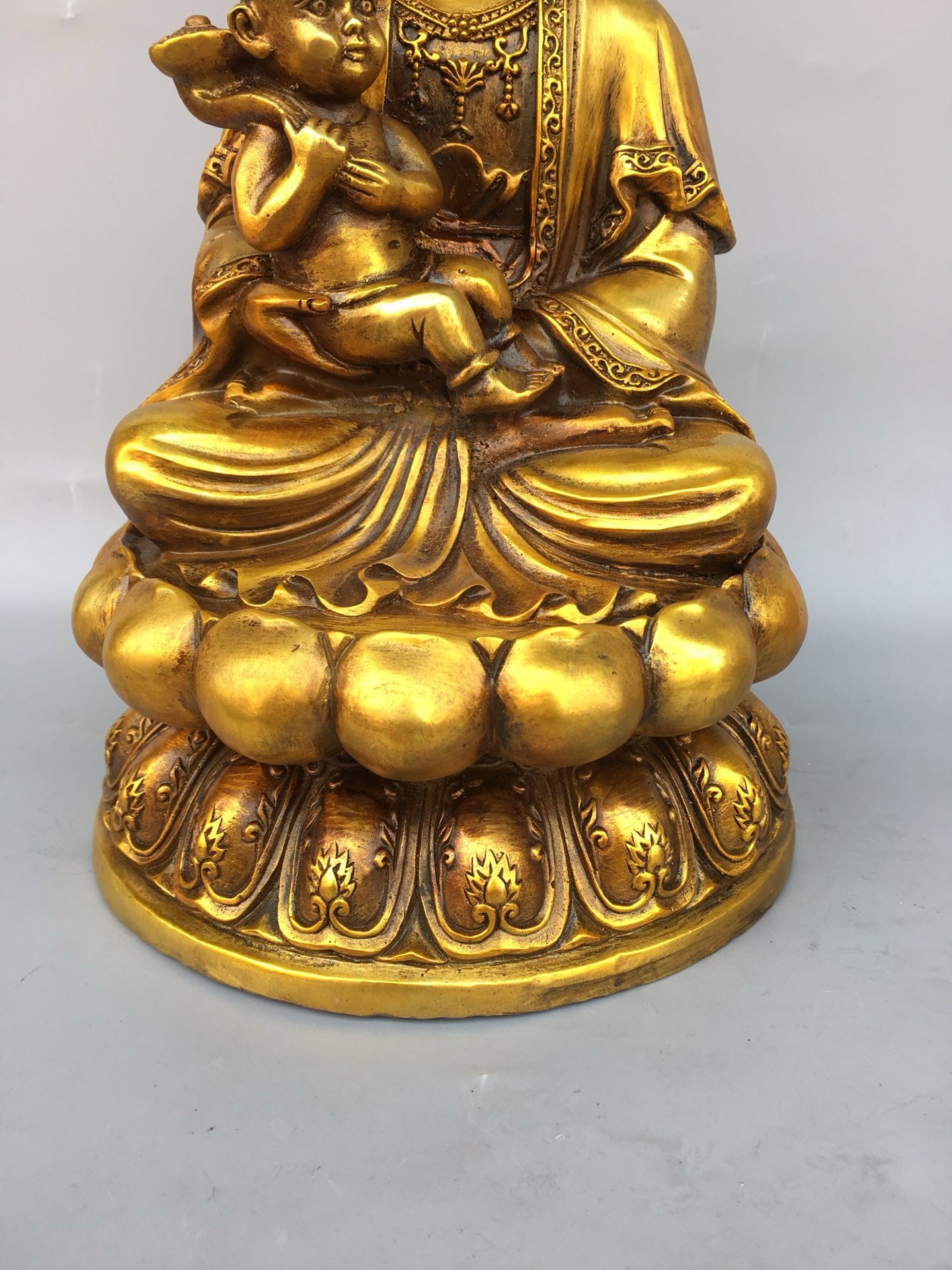 Chinese antique pure copper statue of Guanyin Bodhisattva giving birth