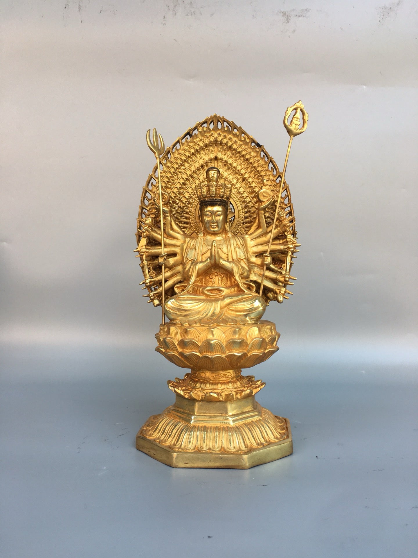 Chinese antique pure copper statue of Thousand Handed Guanyin Bodhisattva