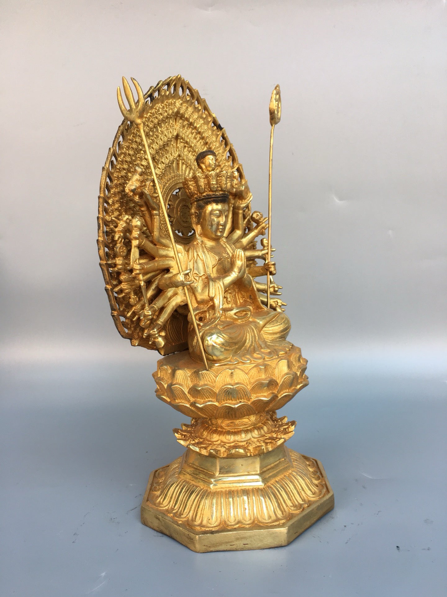 Chinese antique pure copper statue of Thousand Handed Guanyin Bodhisattva