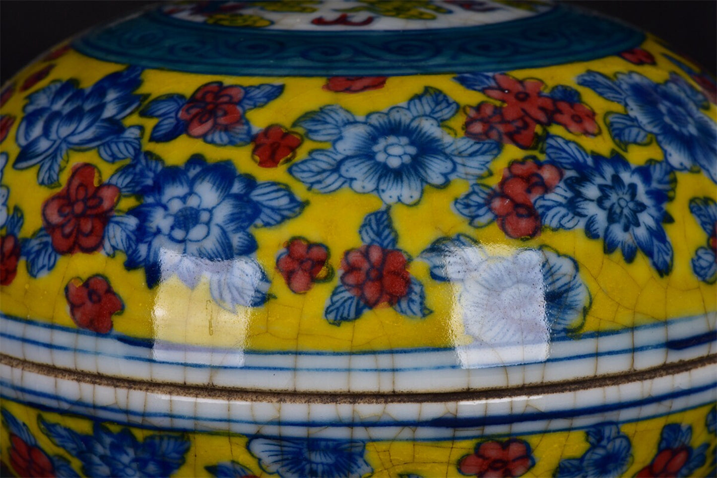 Chinese antique yellow glazed dragon pattern open lid box, powder box, ink box