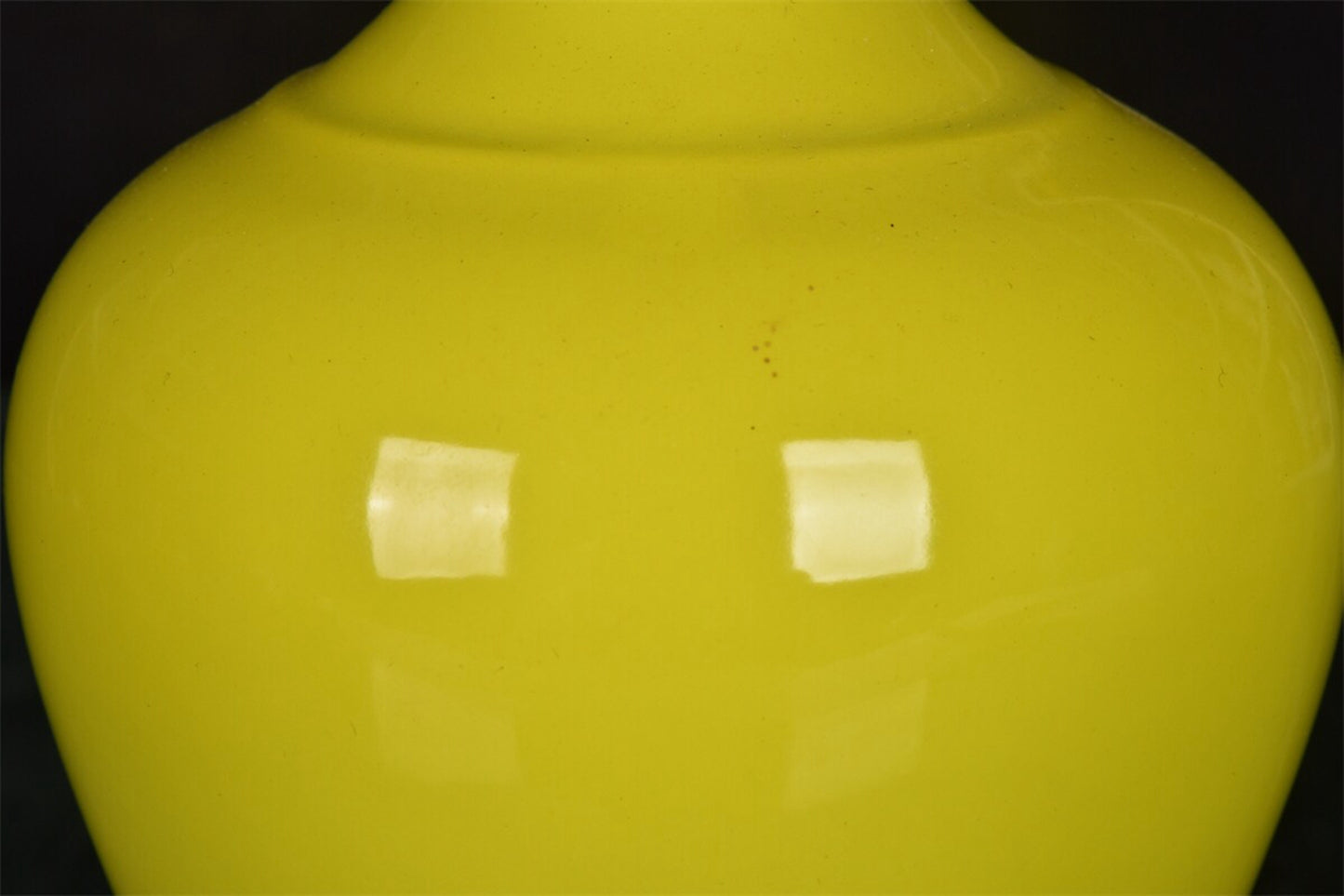 Chinese antique lemon yellow monochrome glazed gold bottle