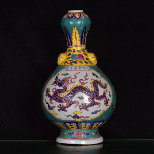 Chinese antique green glazed dragon patterned garlic bottle