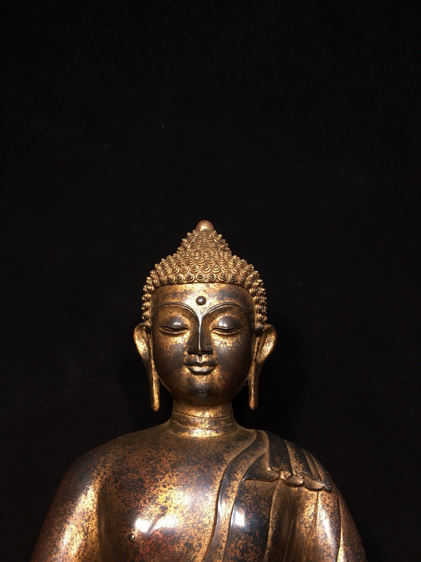 Chinese antique pure copper statue of Shakyamuni Buddha