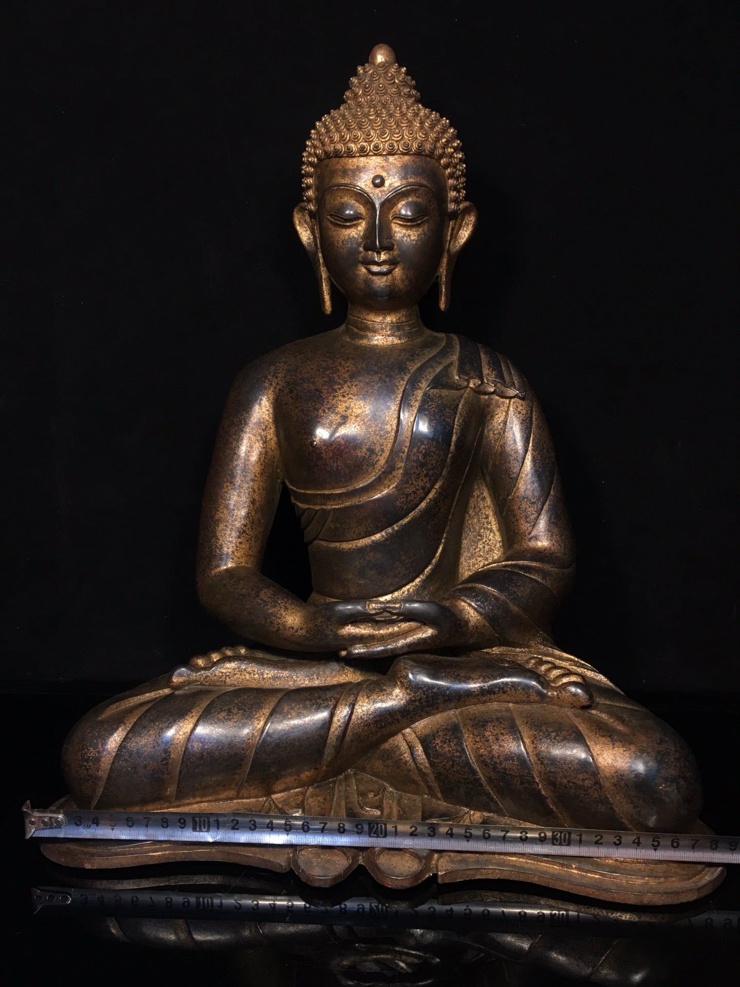 Chinese antique pure copper statue of Shakyamuni Buddha