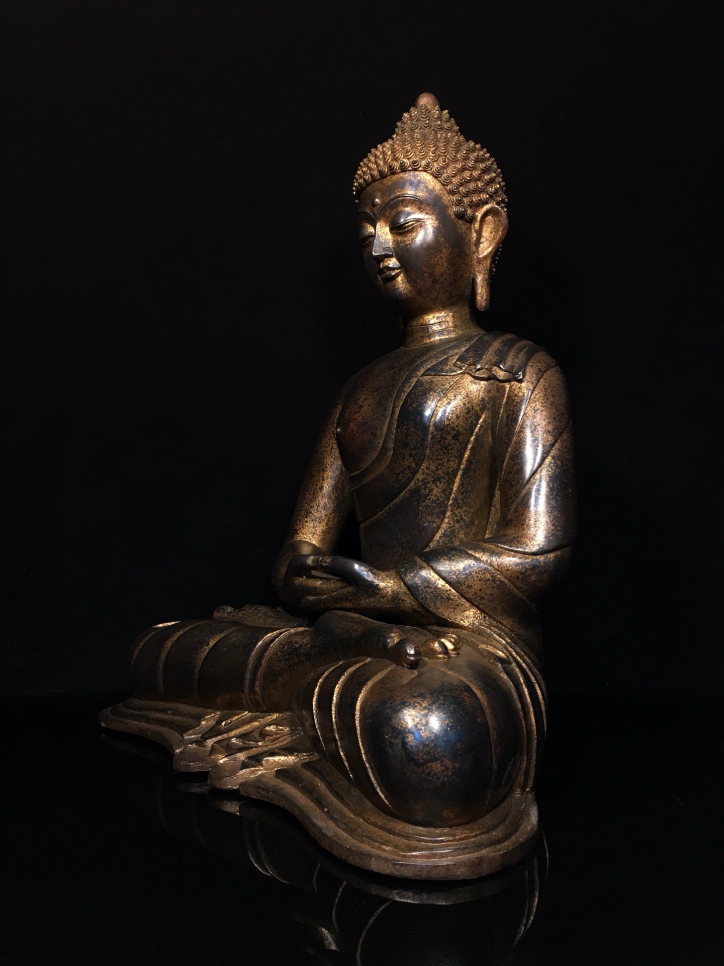 Chinese antique pure copper statue of Shakyamuni Buddha