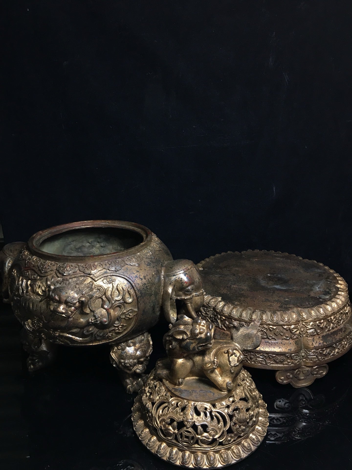 Chinese antique pure copper  Lion Head Elephant Ear Incense Burner
