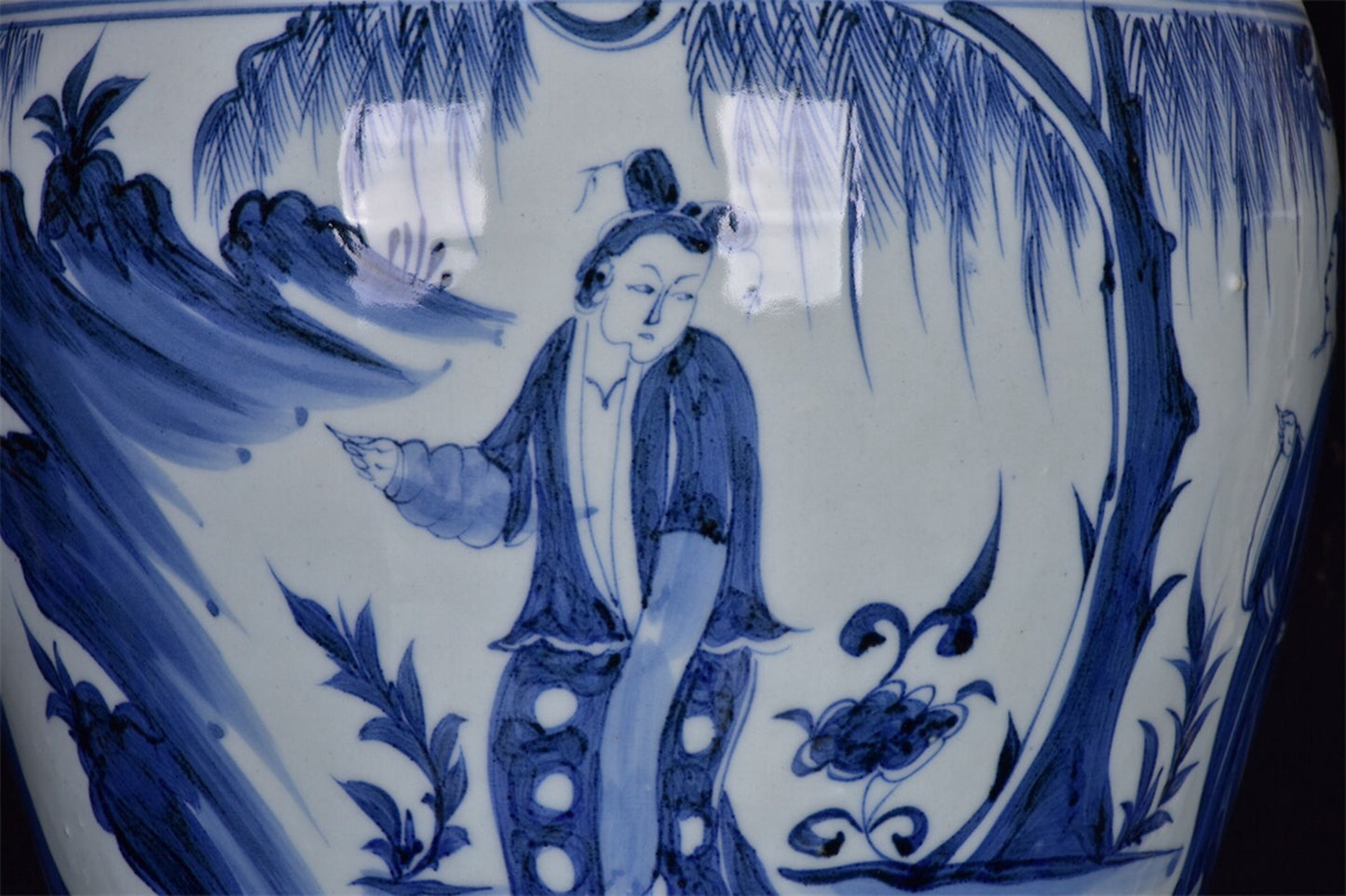 Chinese antique blue and white figure story patterned plum vase