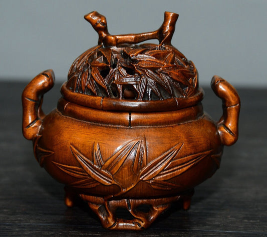 Chinese antique boxwood and bamboo leaf incense burner ornaments
