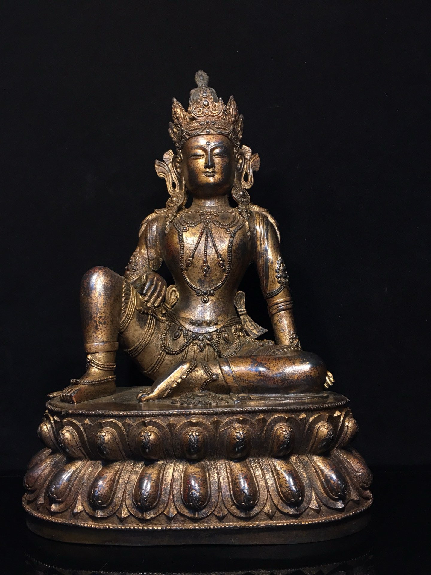 Chinese antique pure copper statue of Avalokitesvara Bodhisattva