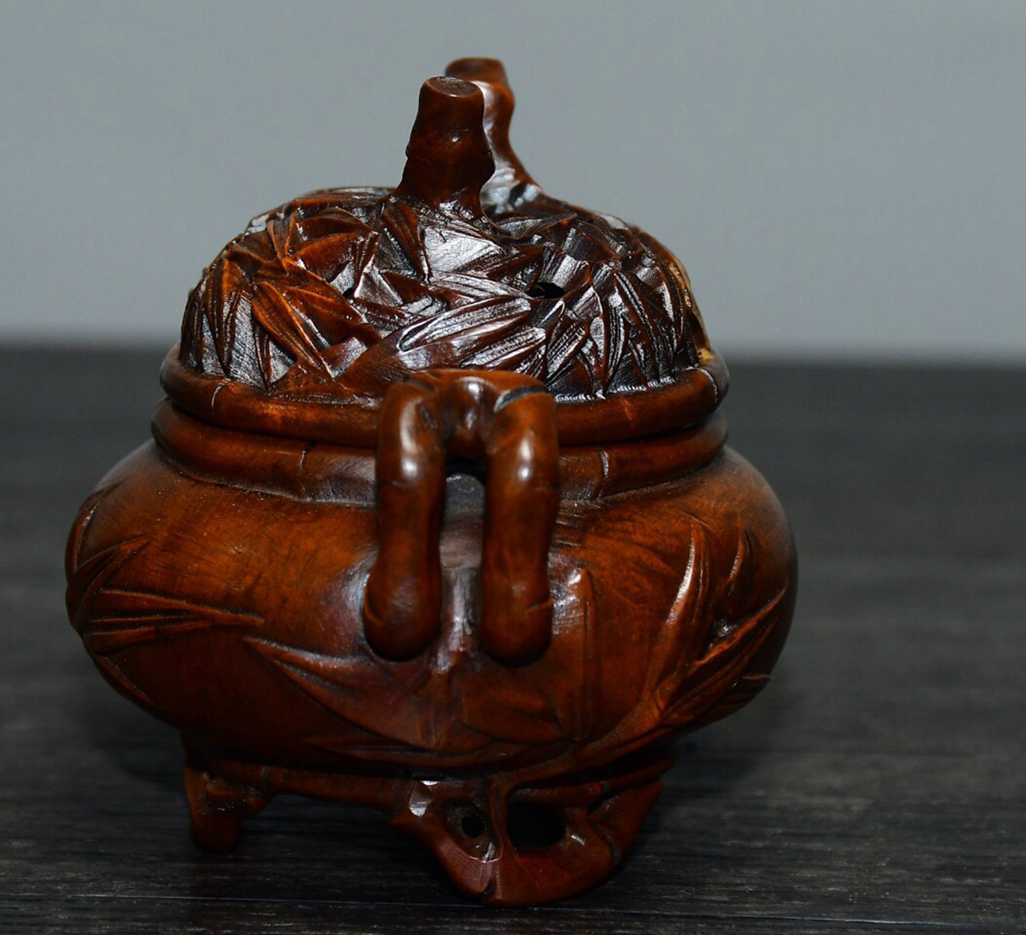 Chinese antique boxwood and bamboo leaf incense burner ornaments